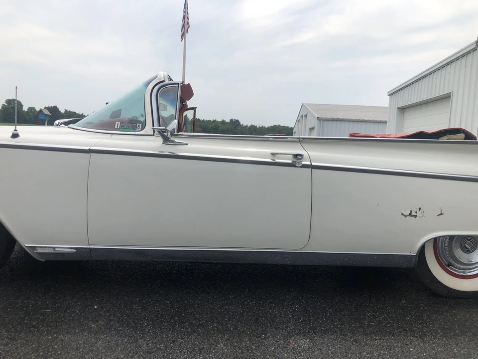 1959 Buick LeSabre - Image 16 of 31