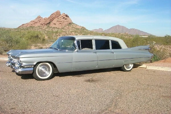 1959 Cadillac Series 70 & 75 - Image 2 of 8