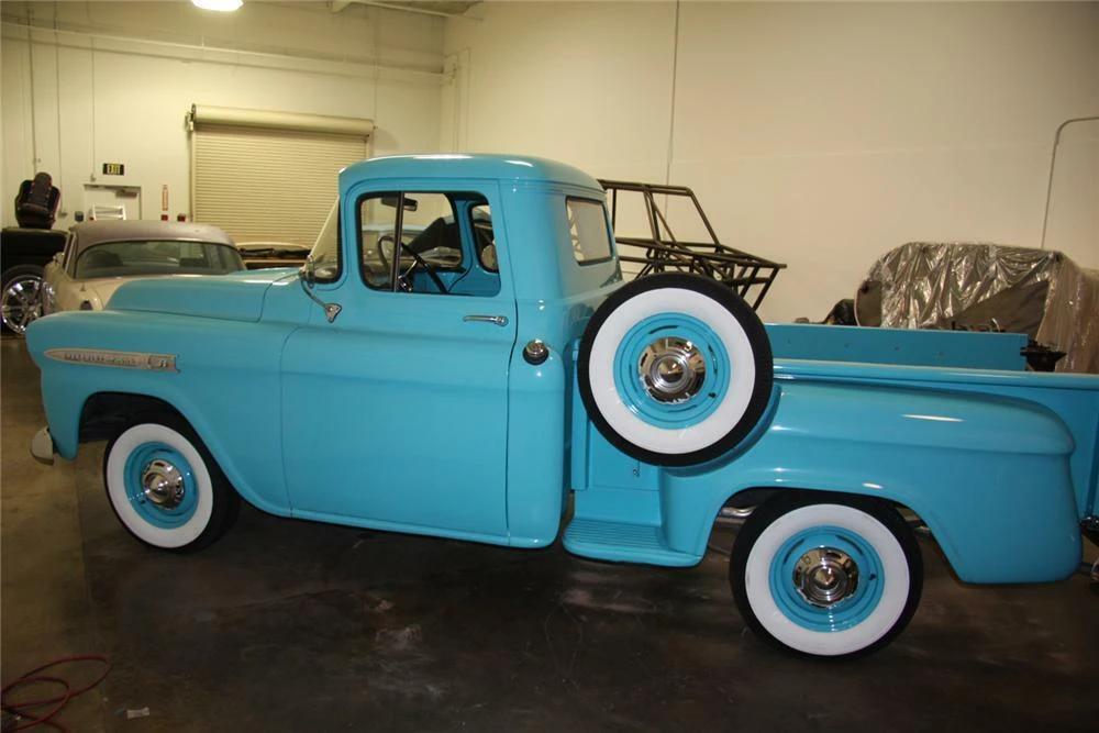 1959 Chevrolet Task Force - Image 2 of 2