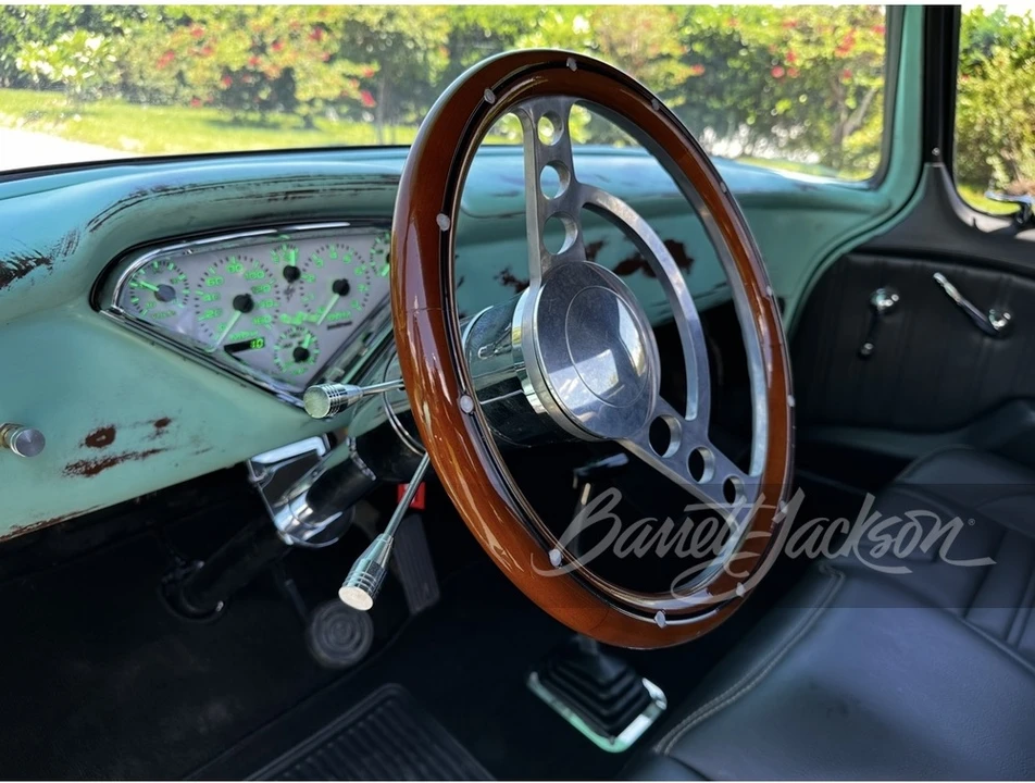 1959 Chevrolet Task Force - Image 12 of 13