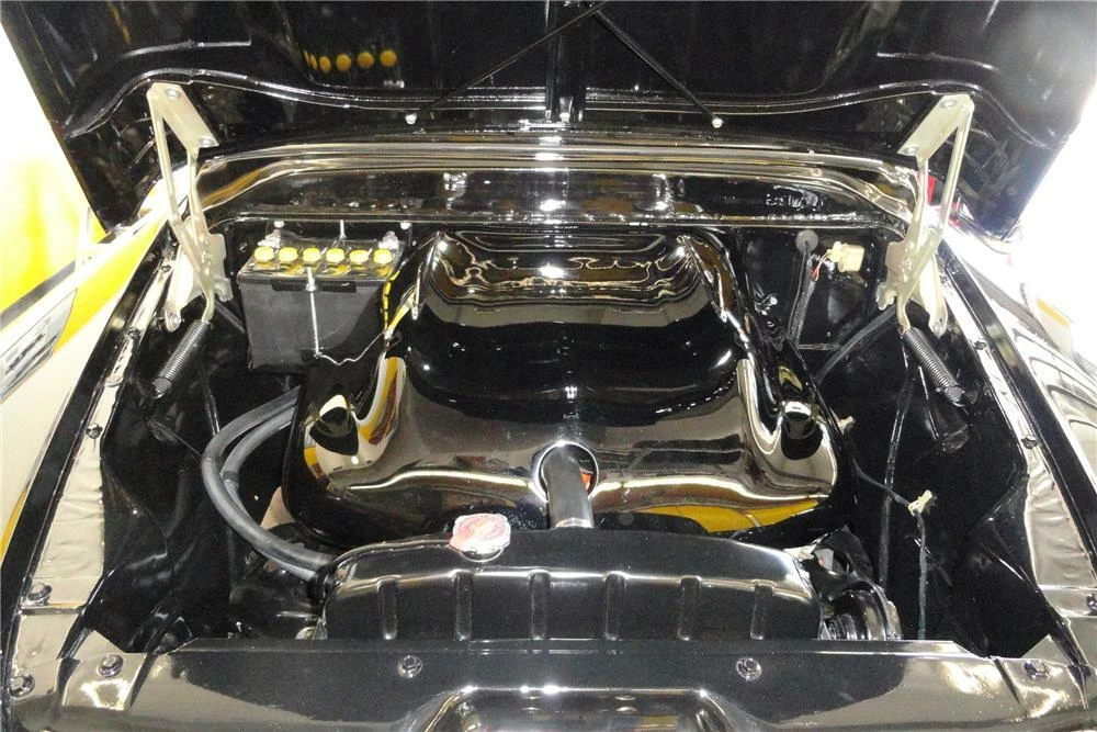1959 Chevrolet Task Force - Image 2 of 3