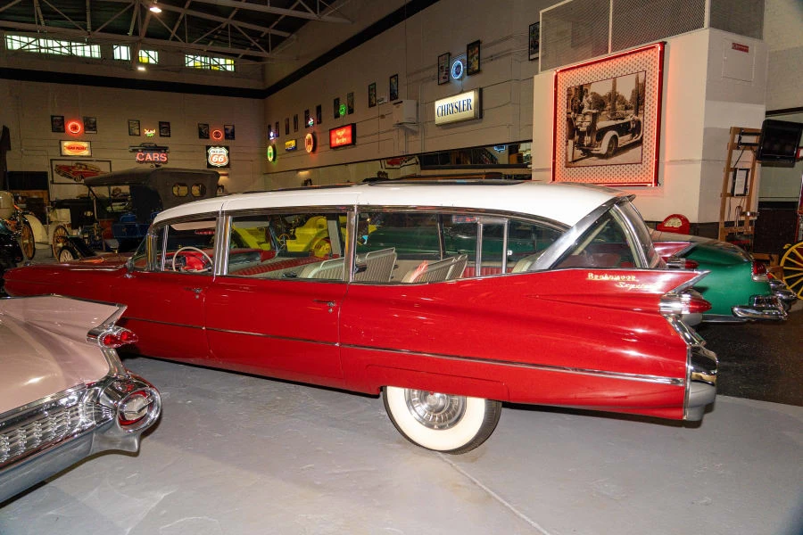 1959 Cadillac Series 70 & 75 - Image 2 of 22