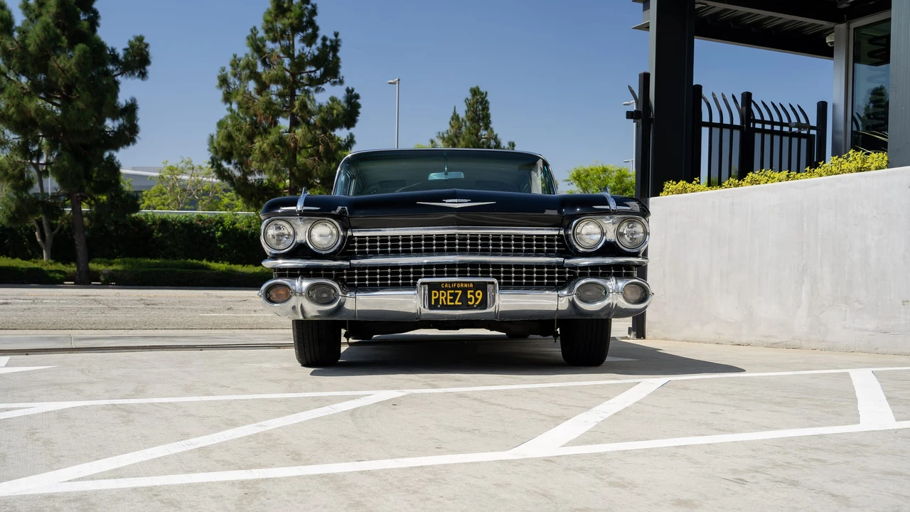 1959 Cadillac Series 70 & 75 - Image 9 of 31