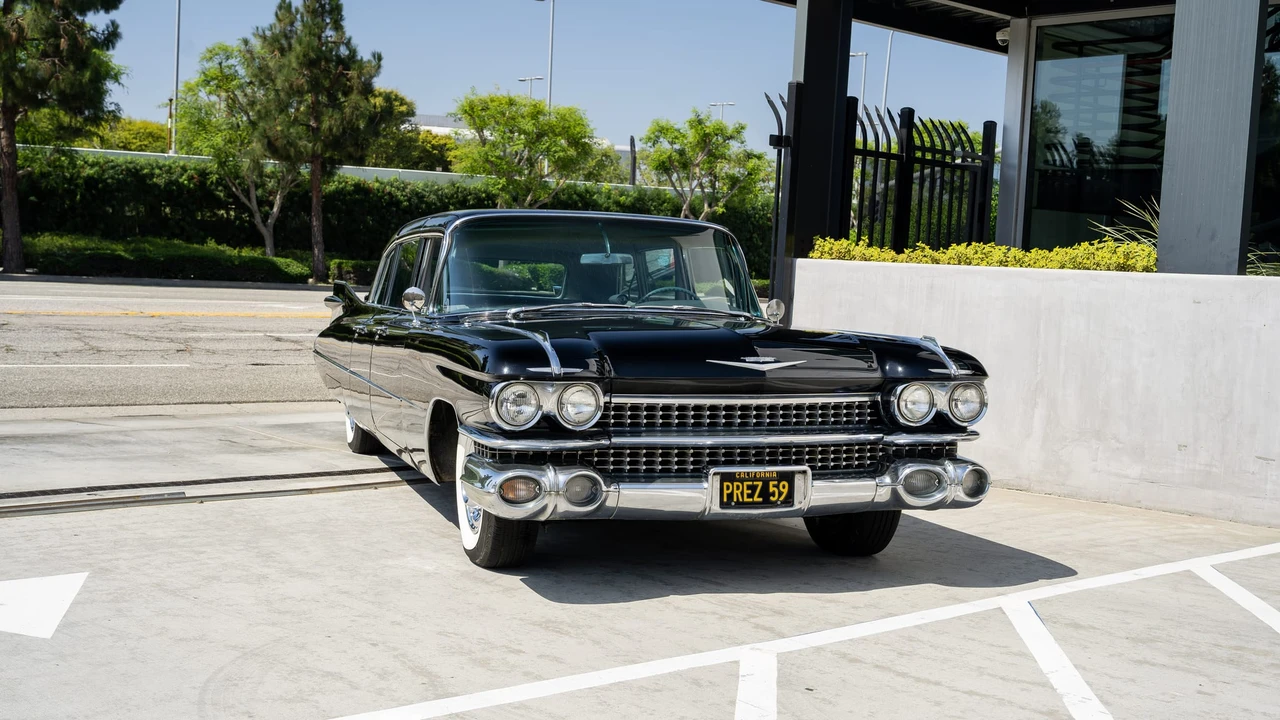 1959 Cadillac Series 70 & 75 - Image 12 of 31