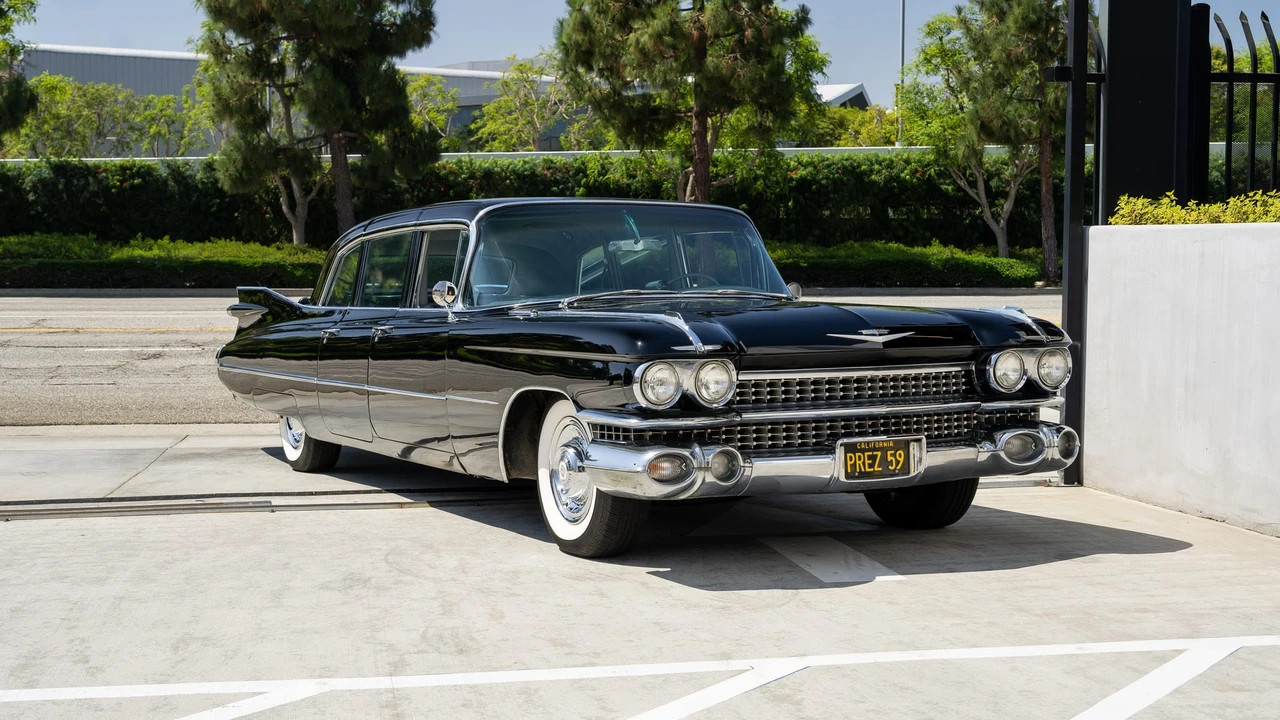 1959 Cadillac Series 70 & 75 - Image 16 of 31