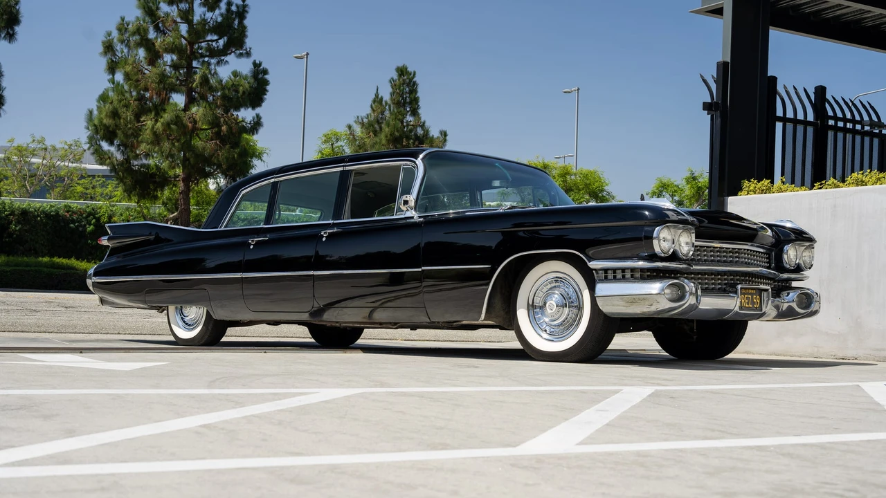 1959 Cadillac Series 70 & 75 - Image 22 of 31