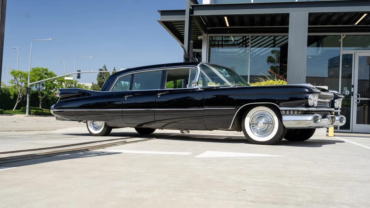 1959 Cadillac Series 70 & 75 - Image 26 of 31