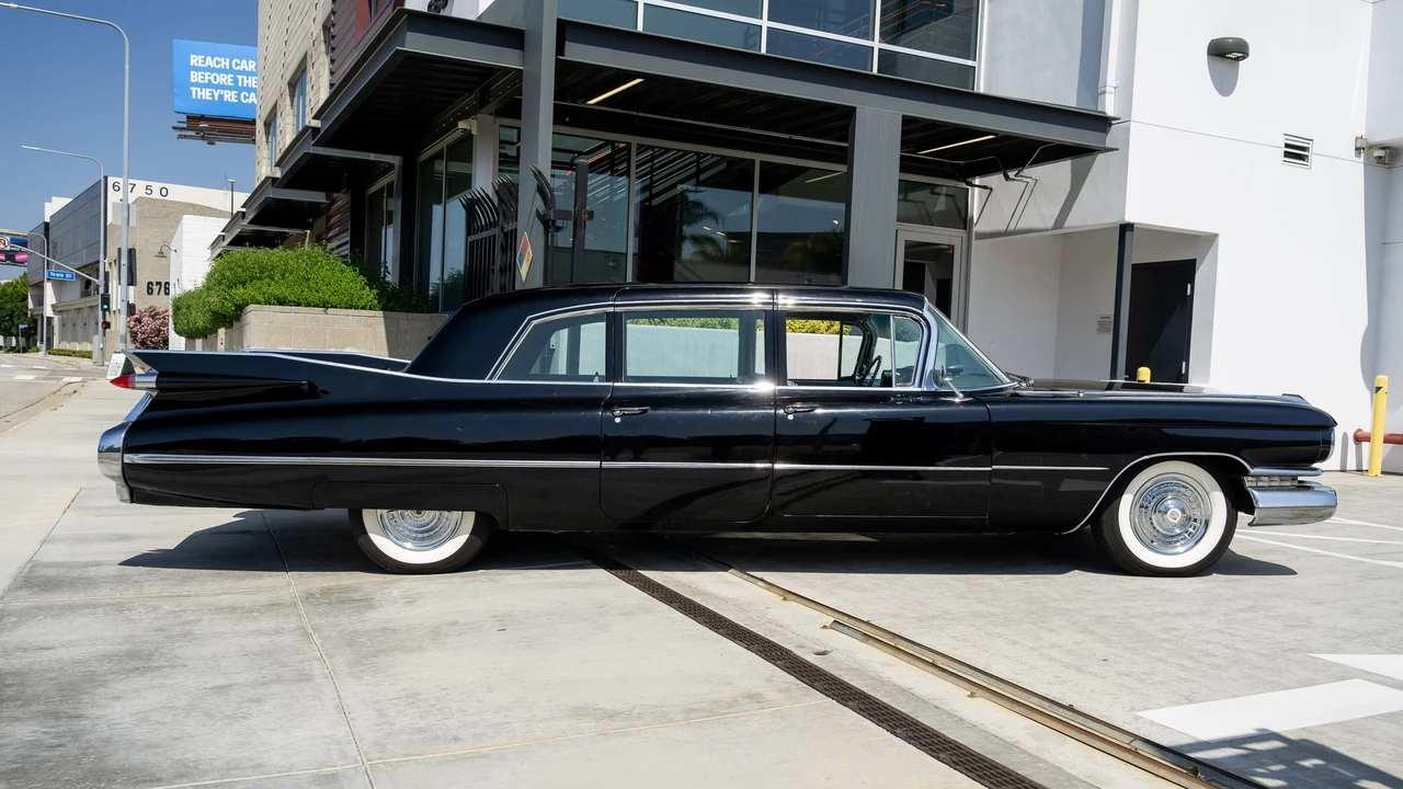 1959 Cadillac Series 70 & 75 - Image 28 of 31