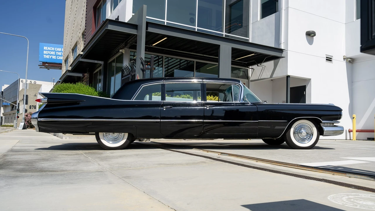 1959 Cadillac Series 70 & 75 - Image 29 of 31
