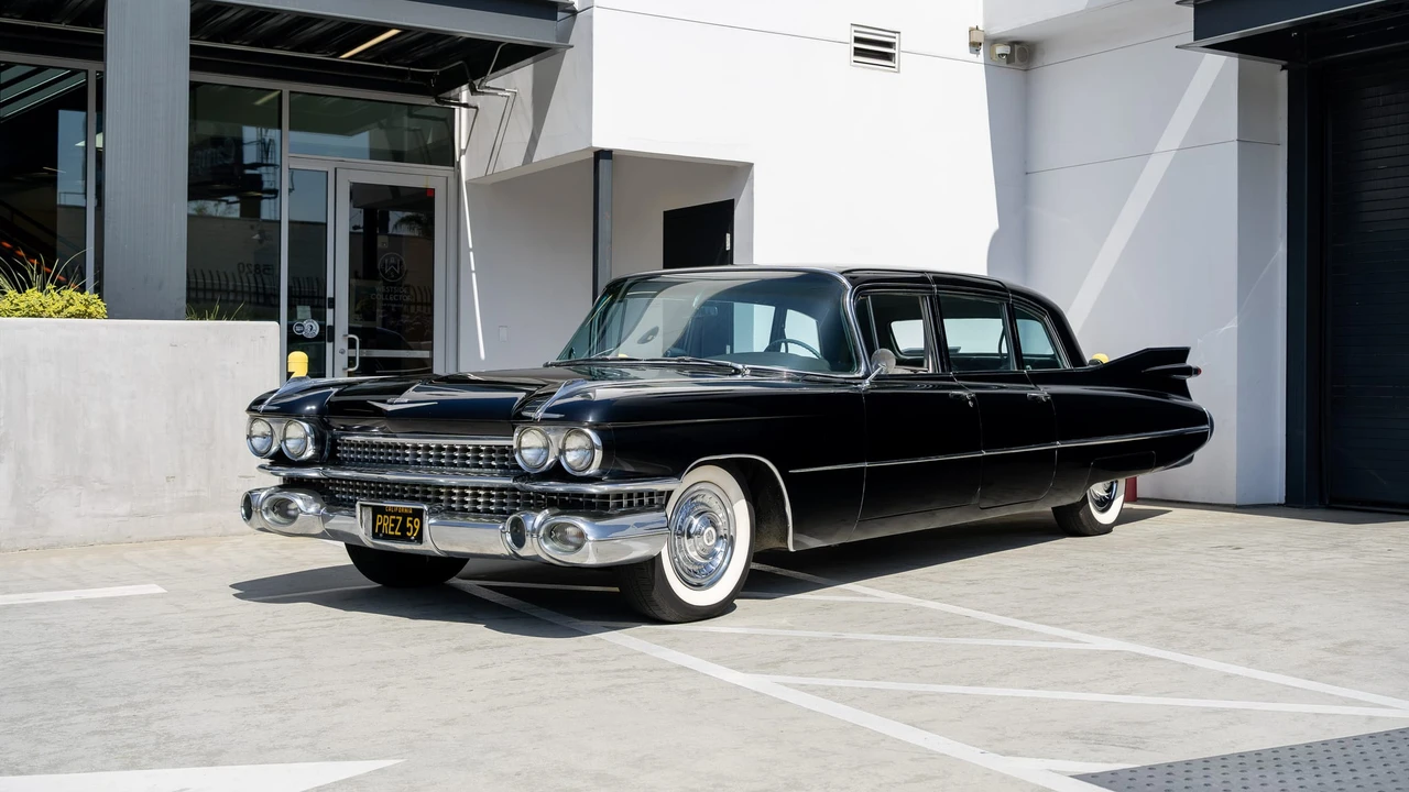 1959 Cadillac Series 70 & 75 - Image 4 of 31