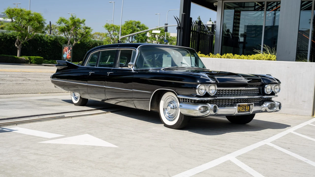 1959 Cadillac Series 70 & 75 - Image 20 of 31