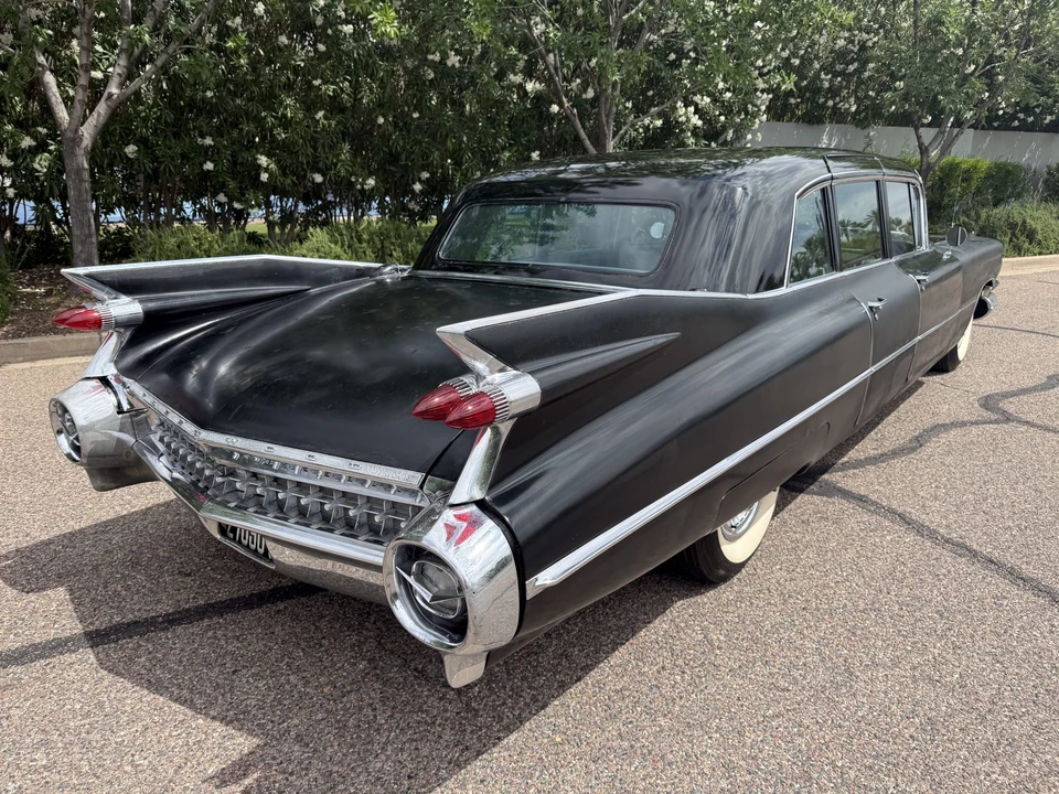 1959 Cadillac Series 70 & 75 - Image 14 of 31