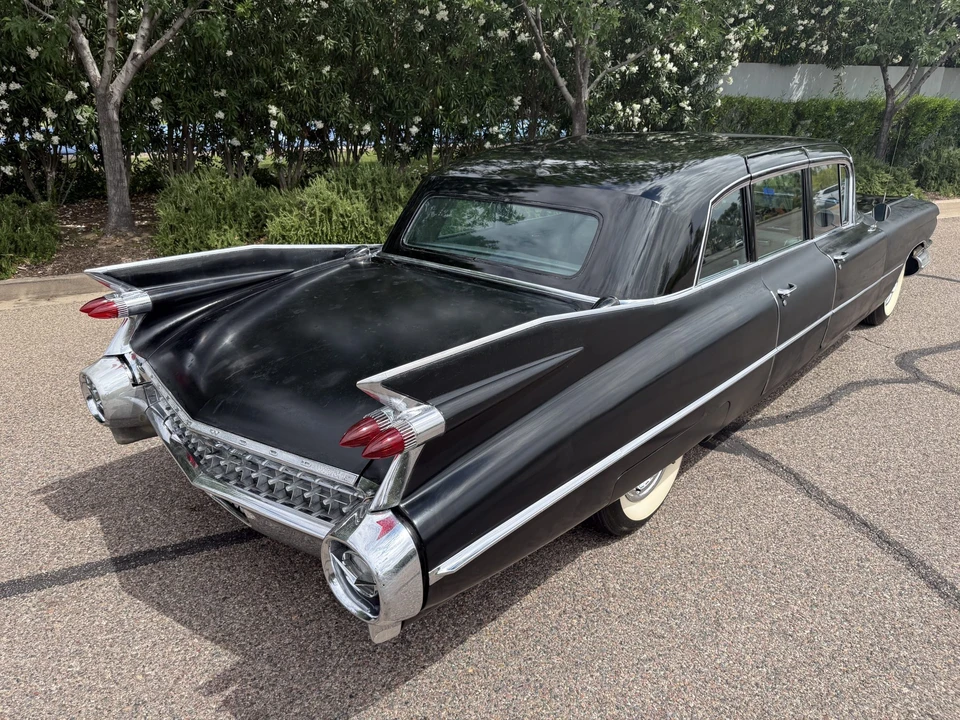 1959 Cadillac Series 70 & 75 - Image 13 of 31