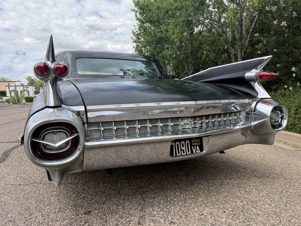 1959 Cadillac Series 70 & 75 - Image 11 of 31