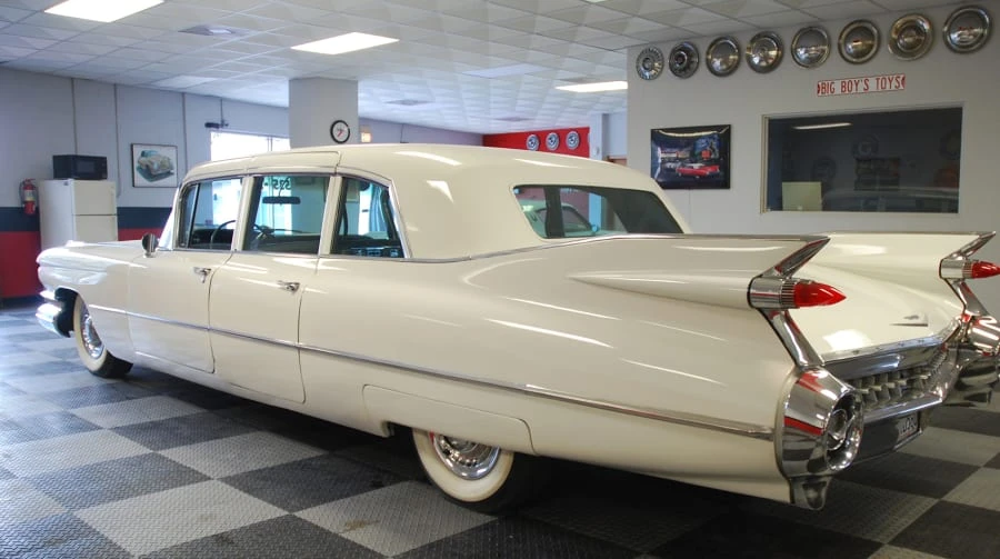 1959 Cadillac Series 70 & 75 - Image 2 of 12