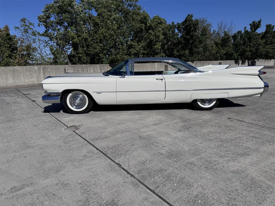 1959 Cadillac Series 62 5th Gen - Image 8 of 31