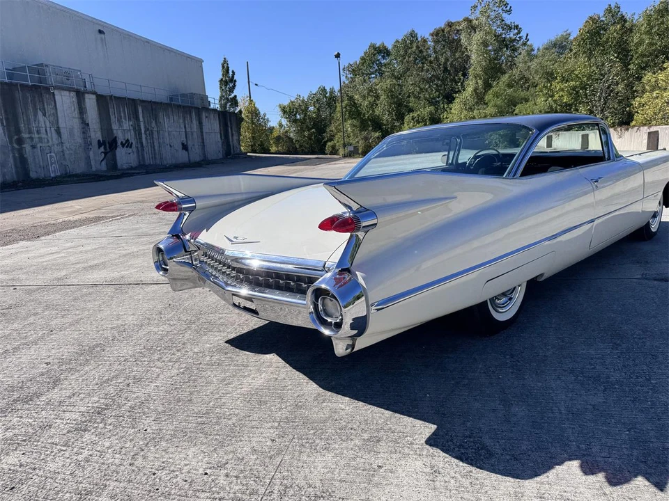 1959 Cadillac Series 62 5th Gen - Image 15 of 31
