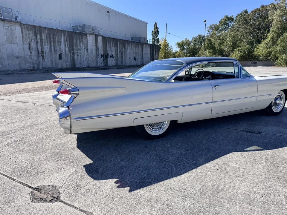 1959 Cadillac Series 62 5th Gen - Image 16 of 31