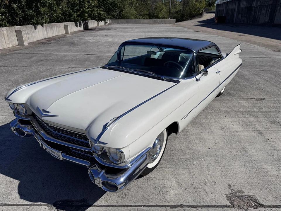 1959 Cadillac Series 62 5th Gen - Image 20 of 31