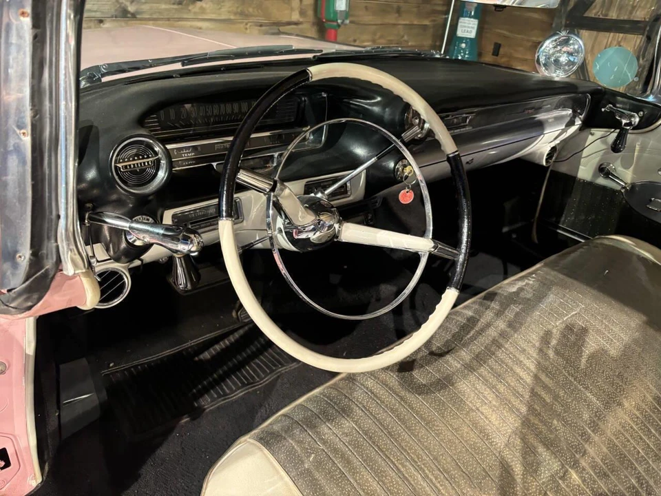 1959 Cadillac Series 62 5th Gen - Image 16 of 31