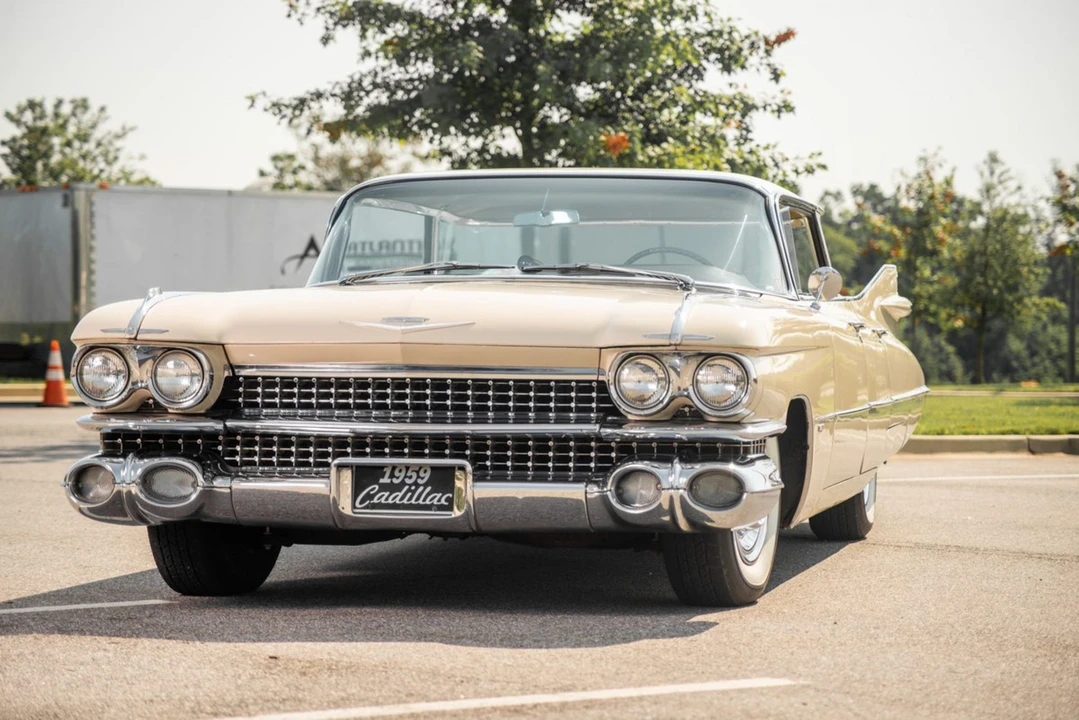 1959 Cadillac Series 62 5th Gen - Image 2 of 31