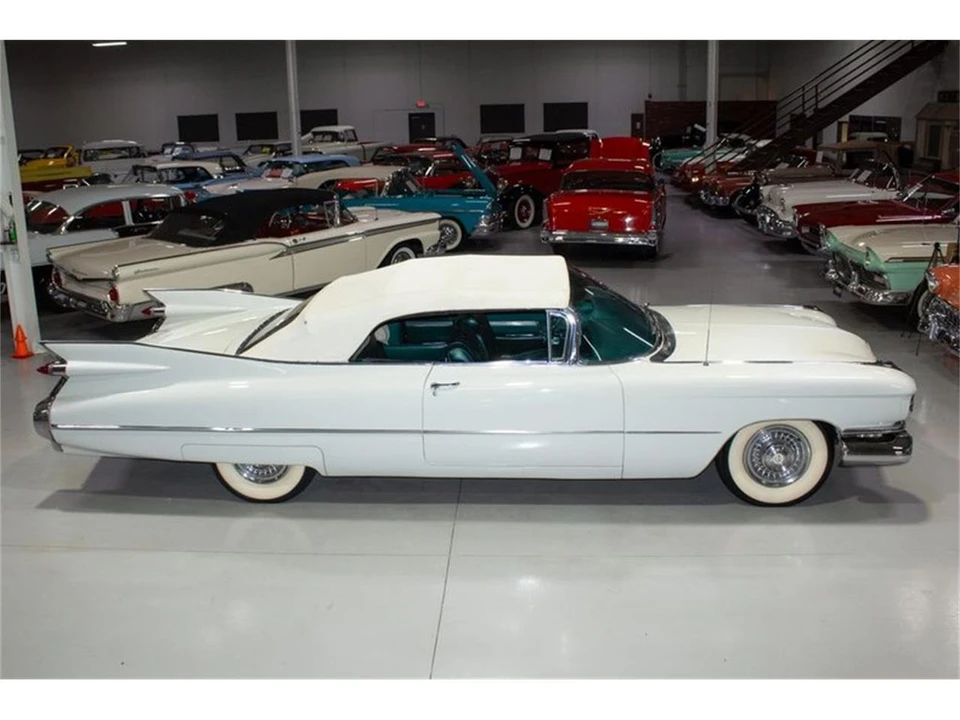1959 Cadillac Series 62 5th Gen - Image 14 of 31