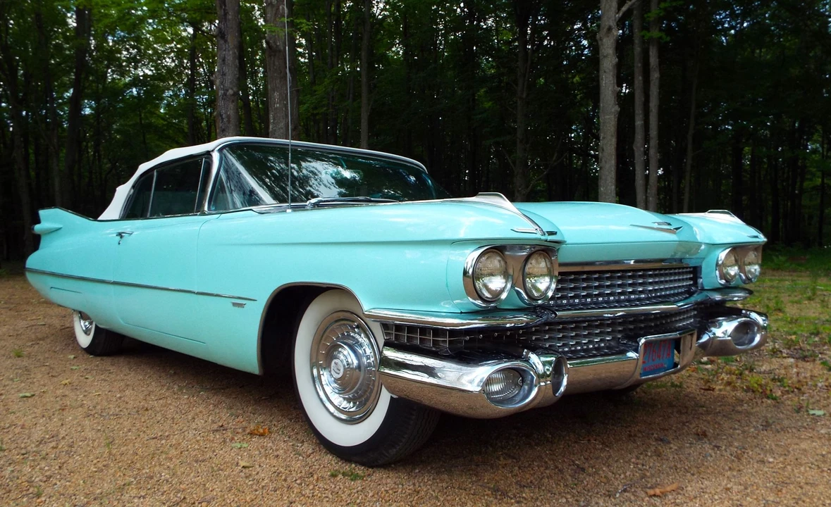 1959 Cadillac Series 62 5th Gen - Image 2 of 31