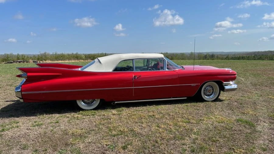 1959 Cadillac Series 62 5th Gen - Image 2 of 15