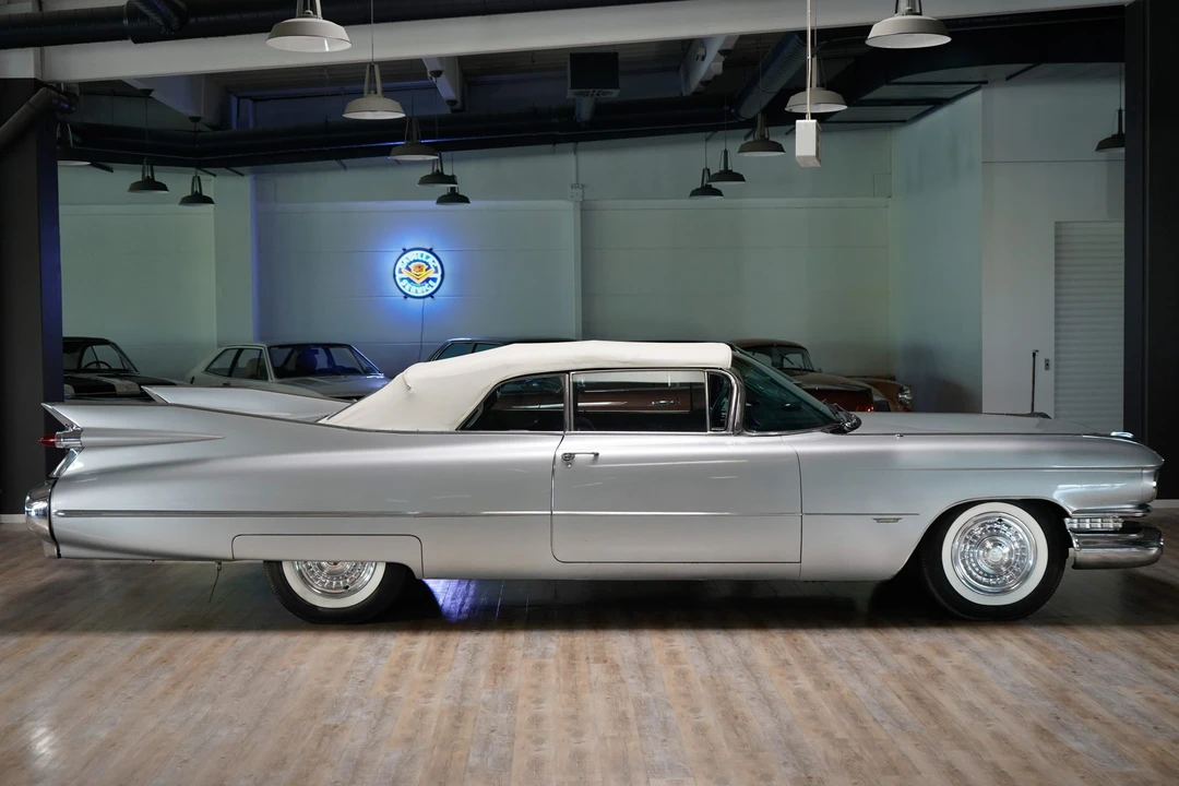 1959 Cadillac Series 62 5th Gen - Image 2 of 31