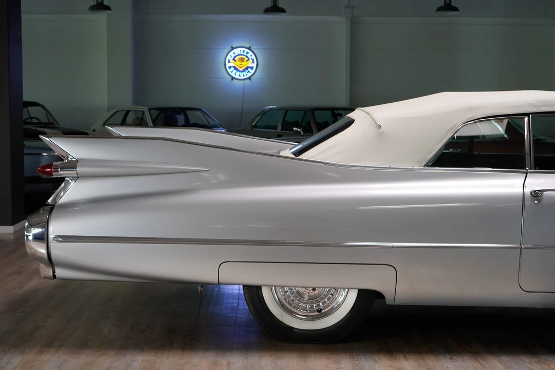 1959 Cadillac Series 62 5th Gen - Image 19 of 31