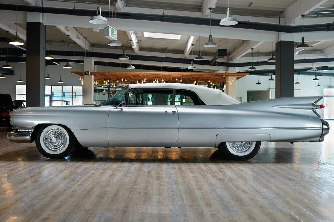 1959 Cadillac Series 62 5th Gen - Image 9 of 31