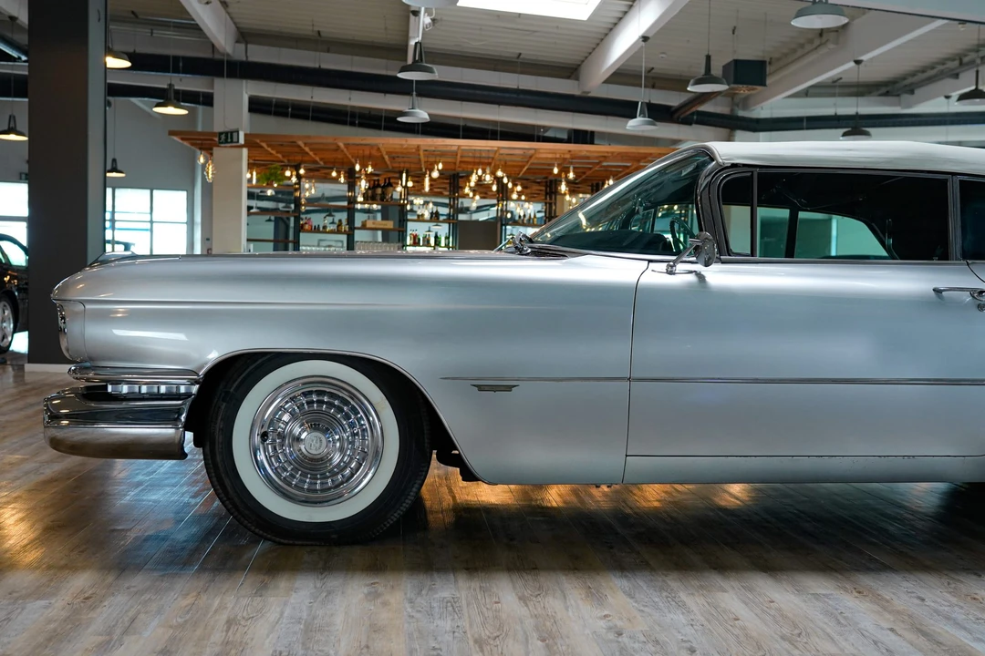 1959 Cadillac Series 62 5th Gen - Image 17 of 31