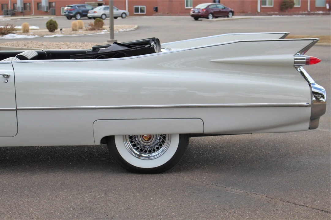 1959 Cadillac Series 62 5th Gen - Image 14 of 31