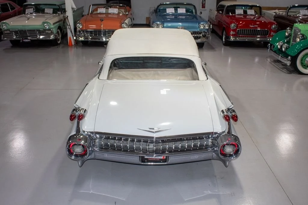1959 Cadillac Series 62 5th Gen - Image 17 of 31