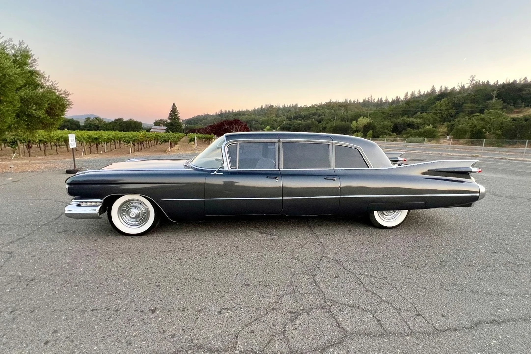1959 Cadillac Series 70 & 75 - Image 2 of 21