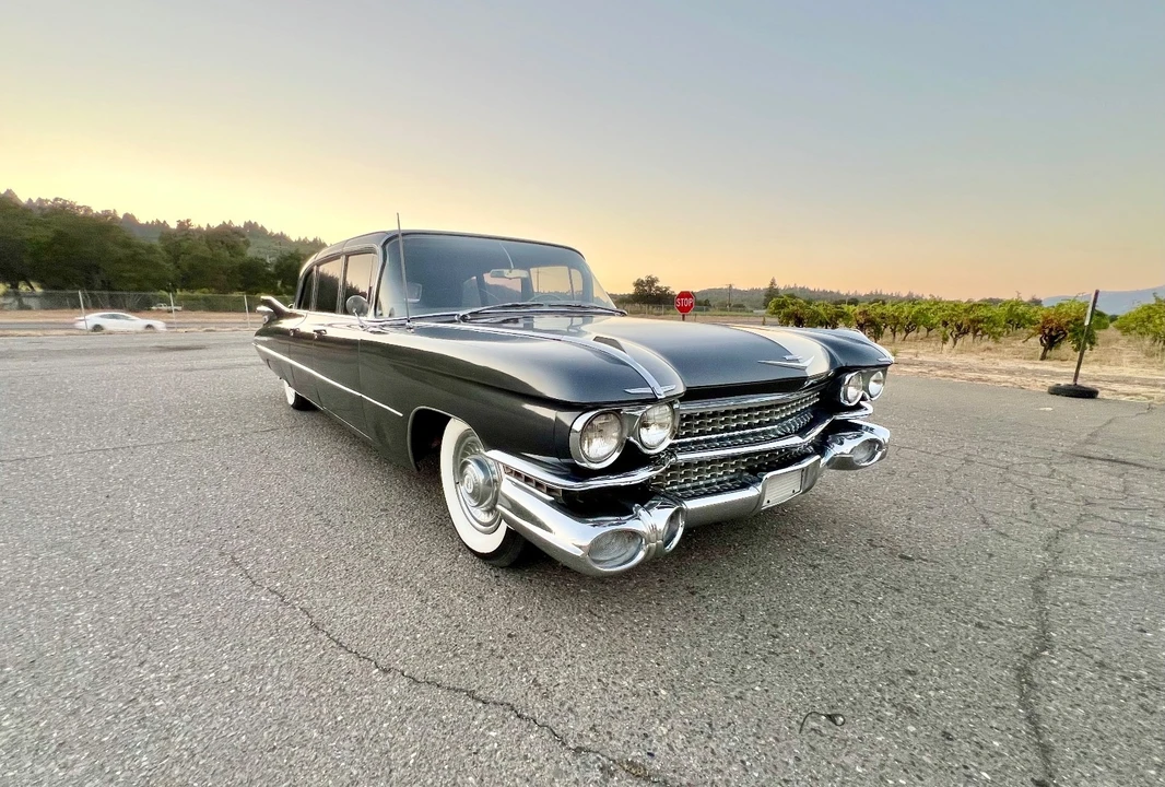 1959 Cadillac Series 70 & 75 - Image 10 of 21