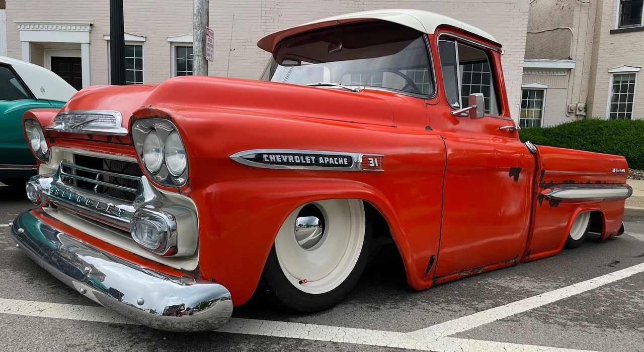 1959 Chevrolet Task Force - Image 6 of 21