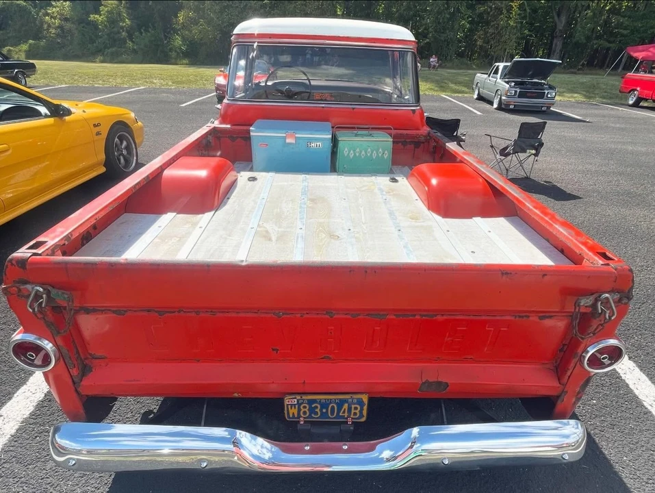 1959 Chevrolet Task Force - Image 9 of 21