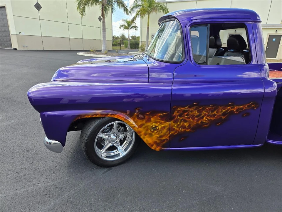 1959 Chevrolet Task Force - Image 6 of 31