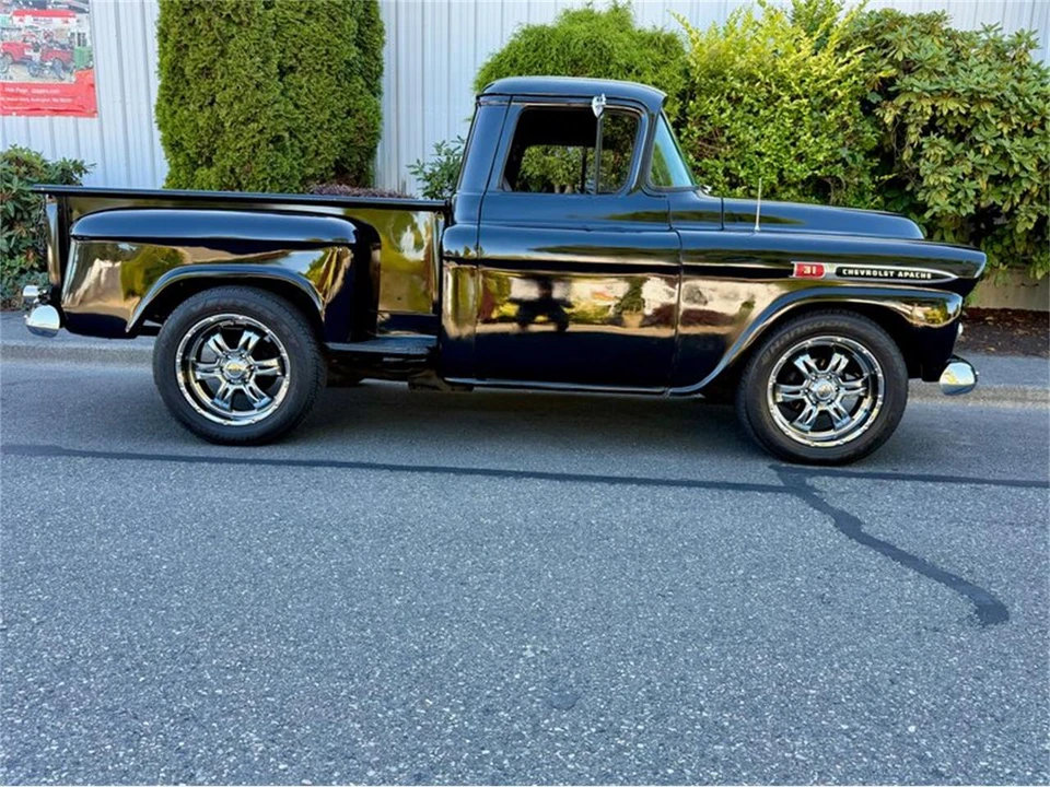 1959 Chevrolet Task Force - Image 16 of 31