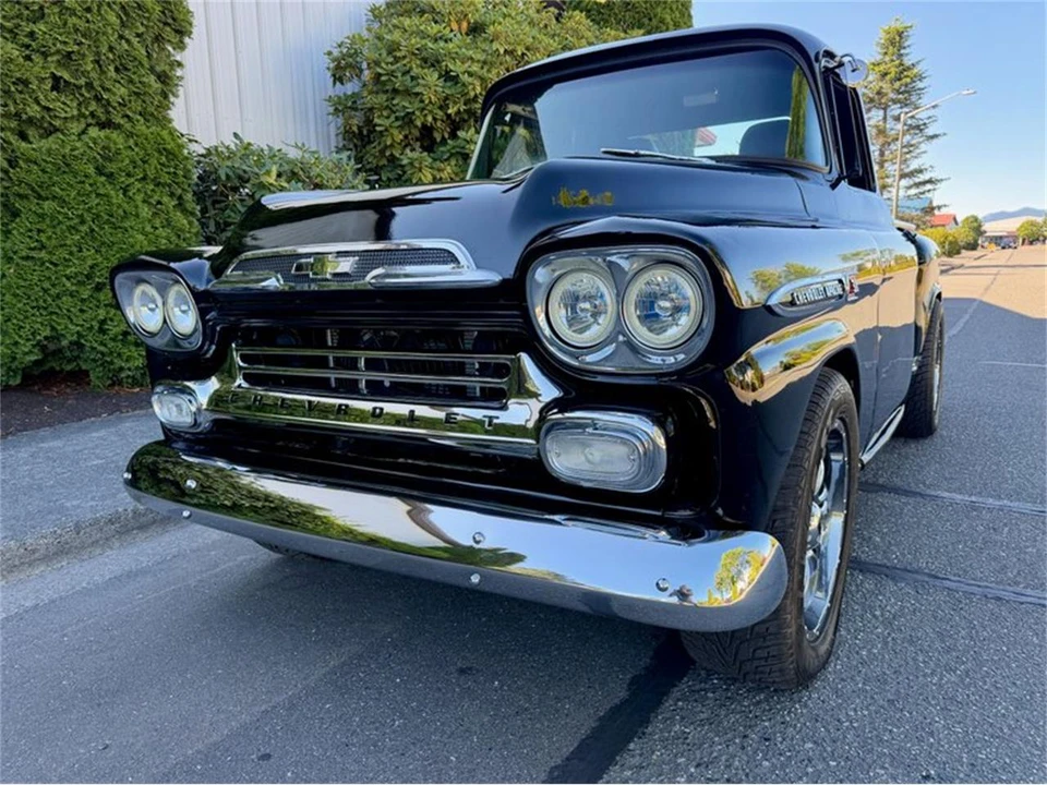 1959 Chevrolet Task Force - Image 14 of 31