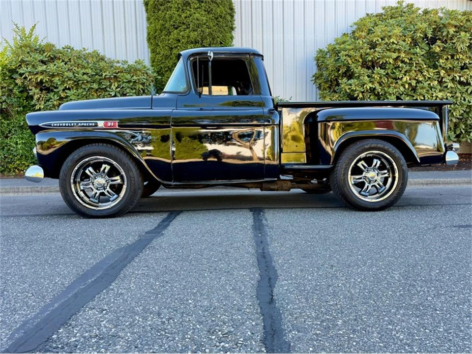 1959 Chevrolet Task Force - Image 20 of 31