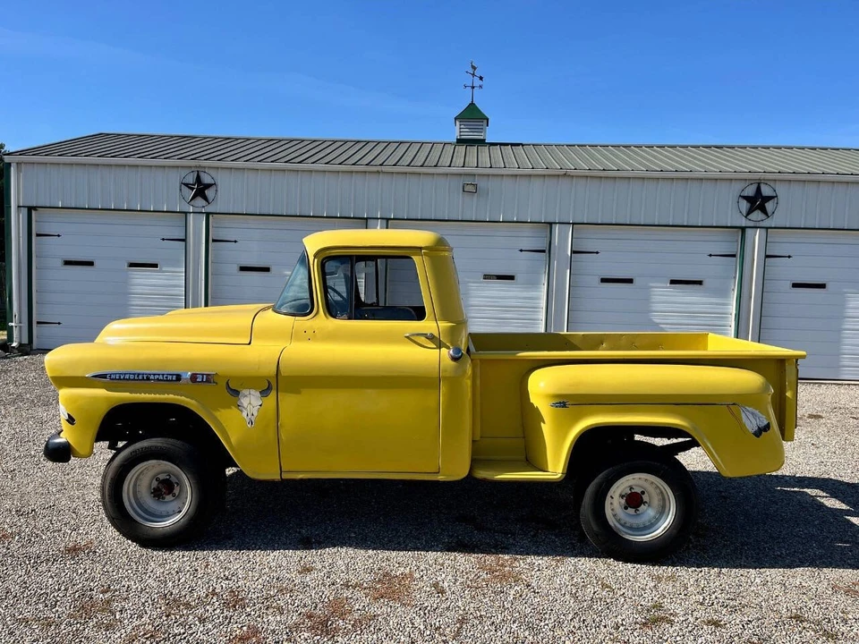 1959 Chevrolet Task Force - Image 9 of 21
