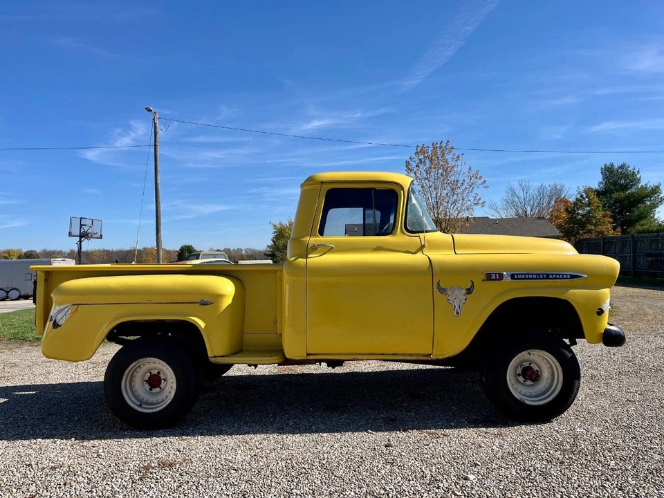 1959 Chevrolet Task Force - Image 2 of 21