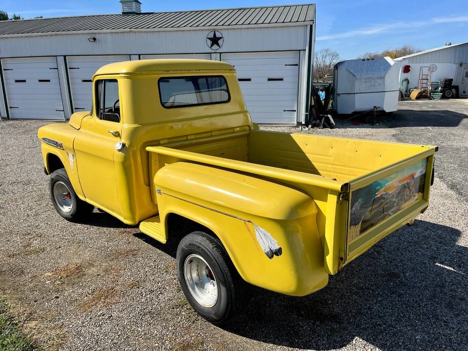 1959 Chevrolet Task Force - Image 12 of 21