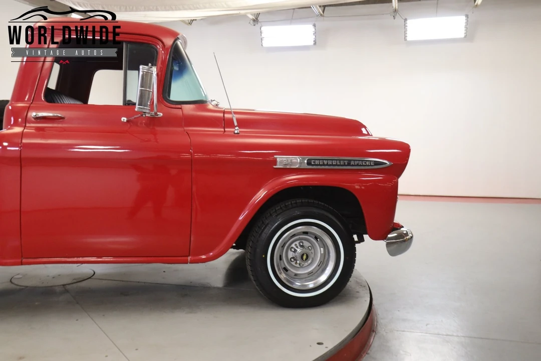 1959 Chevrolet Task Force - Image 8 of 12