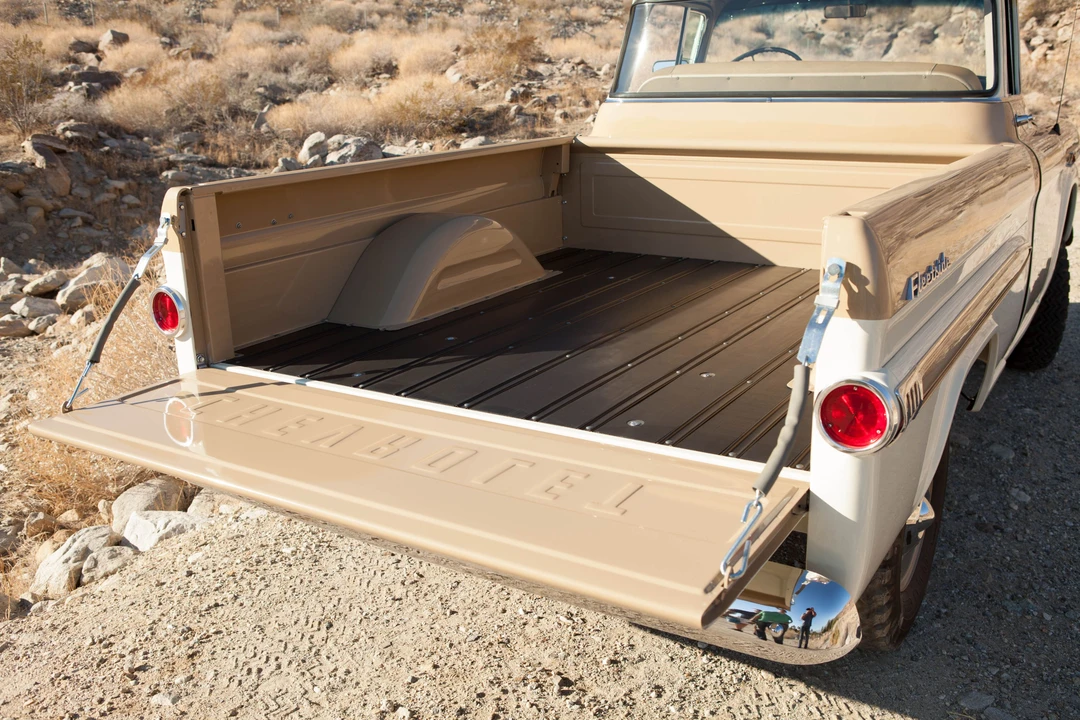1959 Chevrolet Task Force - Image 7 of 22