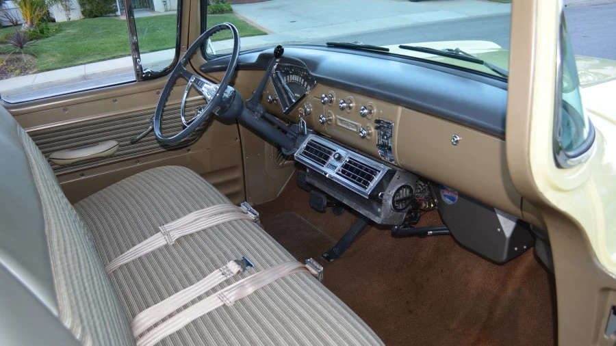 1959 Chevrolet Task Force - Image 5 of 12