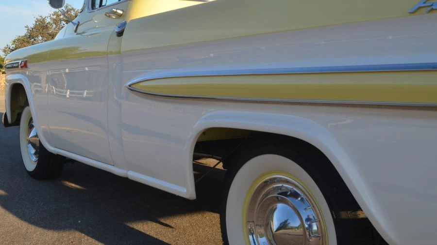 1959 Chevrolet Task Force - Image 10 of 12