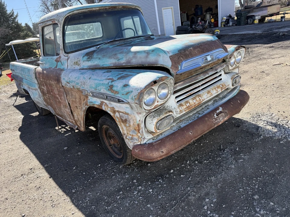 1959 Chevrolet Task Force - Image 10 of 19